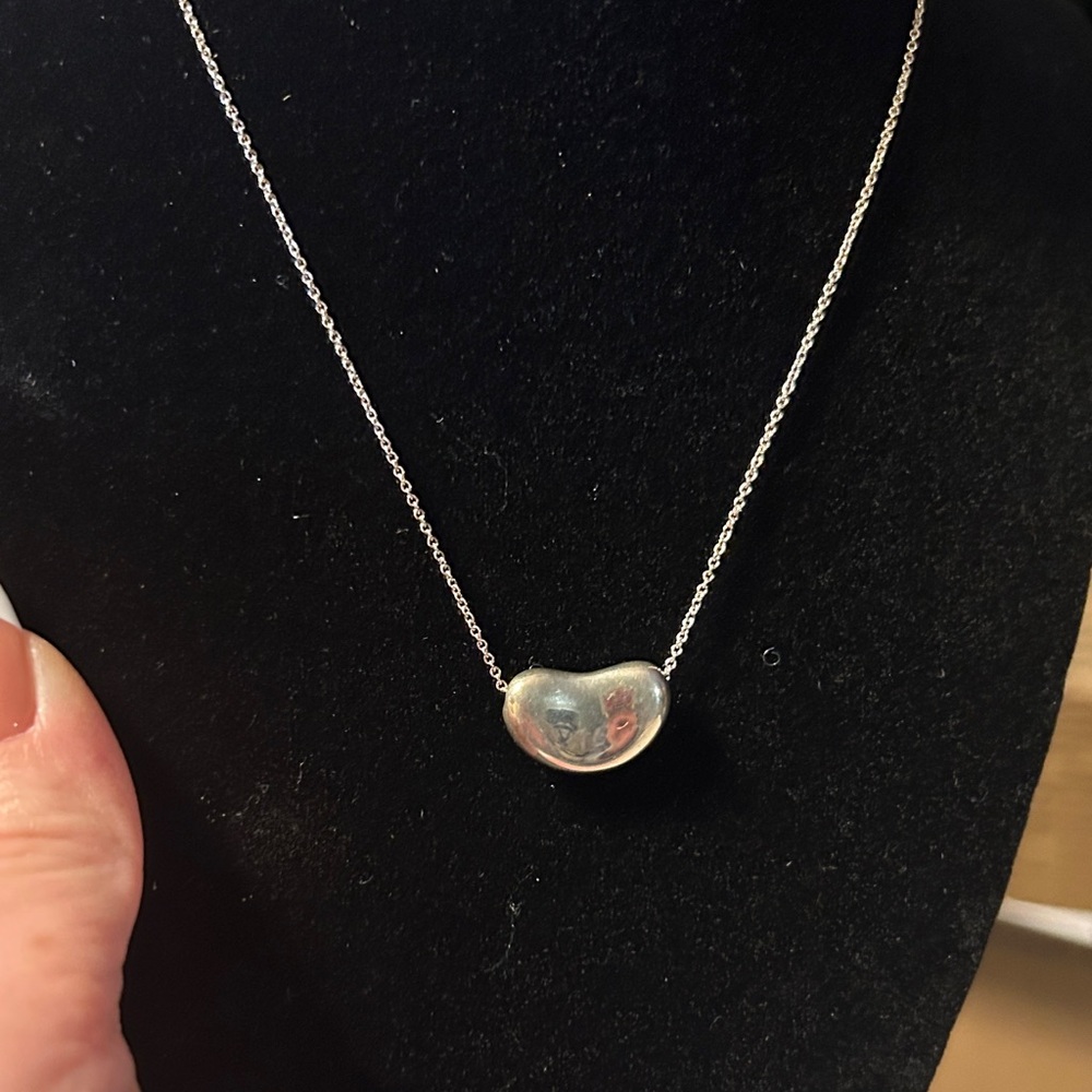 292. Tiffany & Co. Silver Large Bean Necklace w/coa